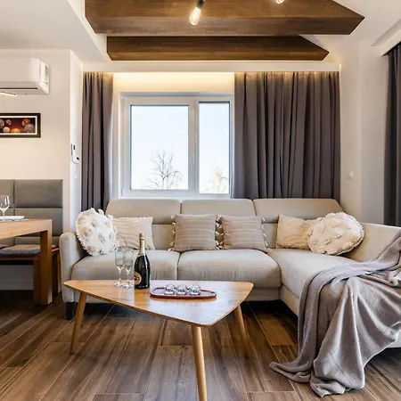 Myhome Dwupoziomowy * שצ'קלארסקה פוראובה